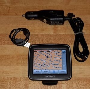 TOM TOM EASE GPS NAVIGATION 3.5" TOUCHSCREEN CAR KIT & MINI USB FOR PC UPDATES